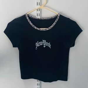 Brandy Melville cropped Tee